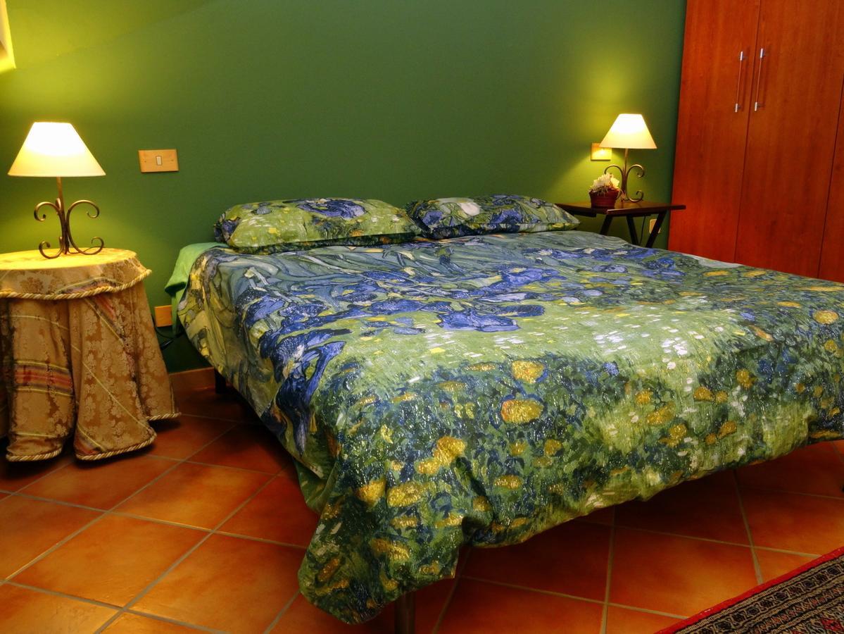 Dolianova Bb Doliahouse Bed & Breakfast 部屋 写真